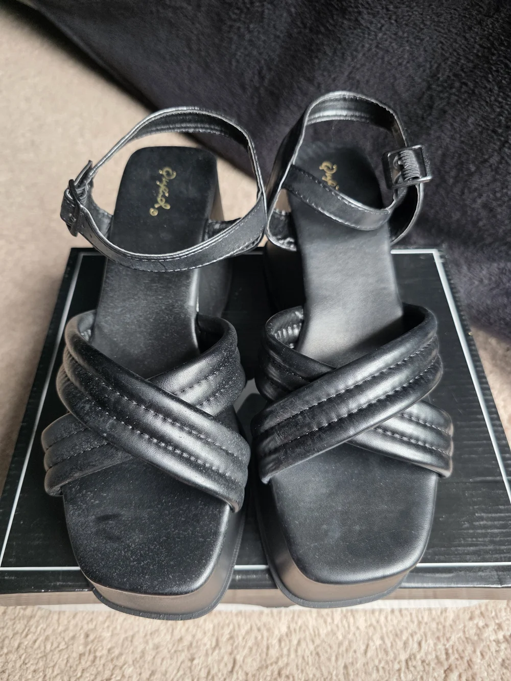 Qupid Alvia-01 Black Platform Wedge Sandals NWT Size 9